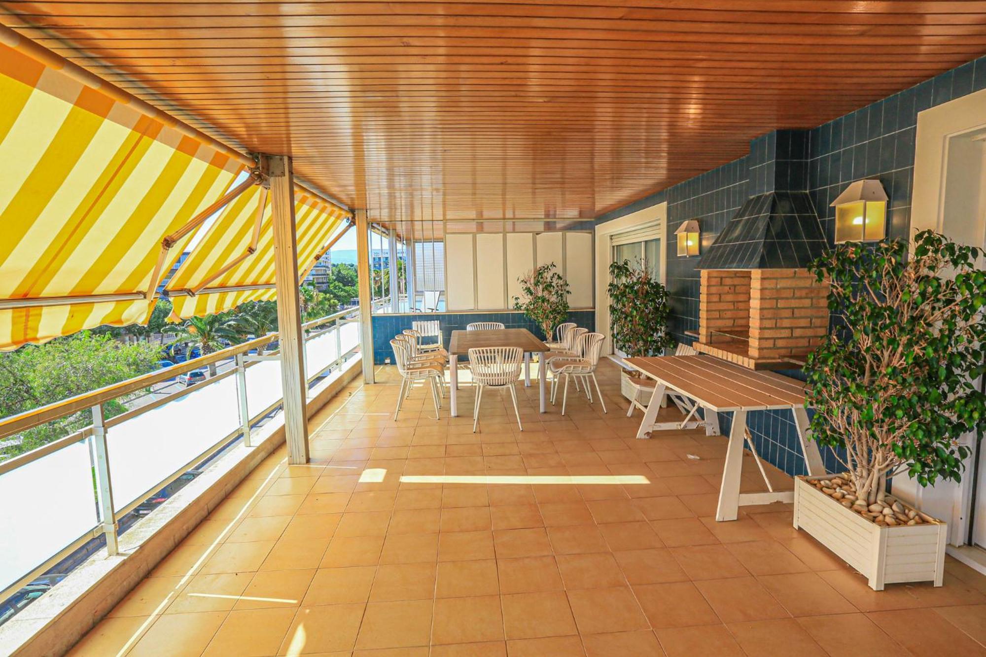 Aquarium - Only Families Lägenhet Cambrils Exteriör bild